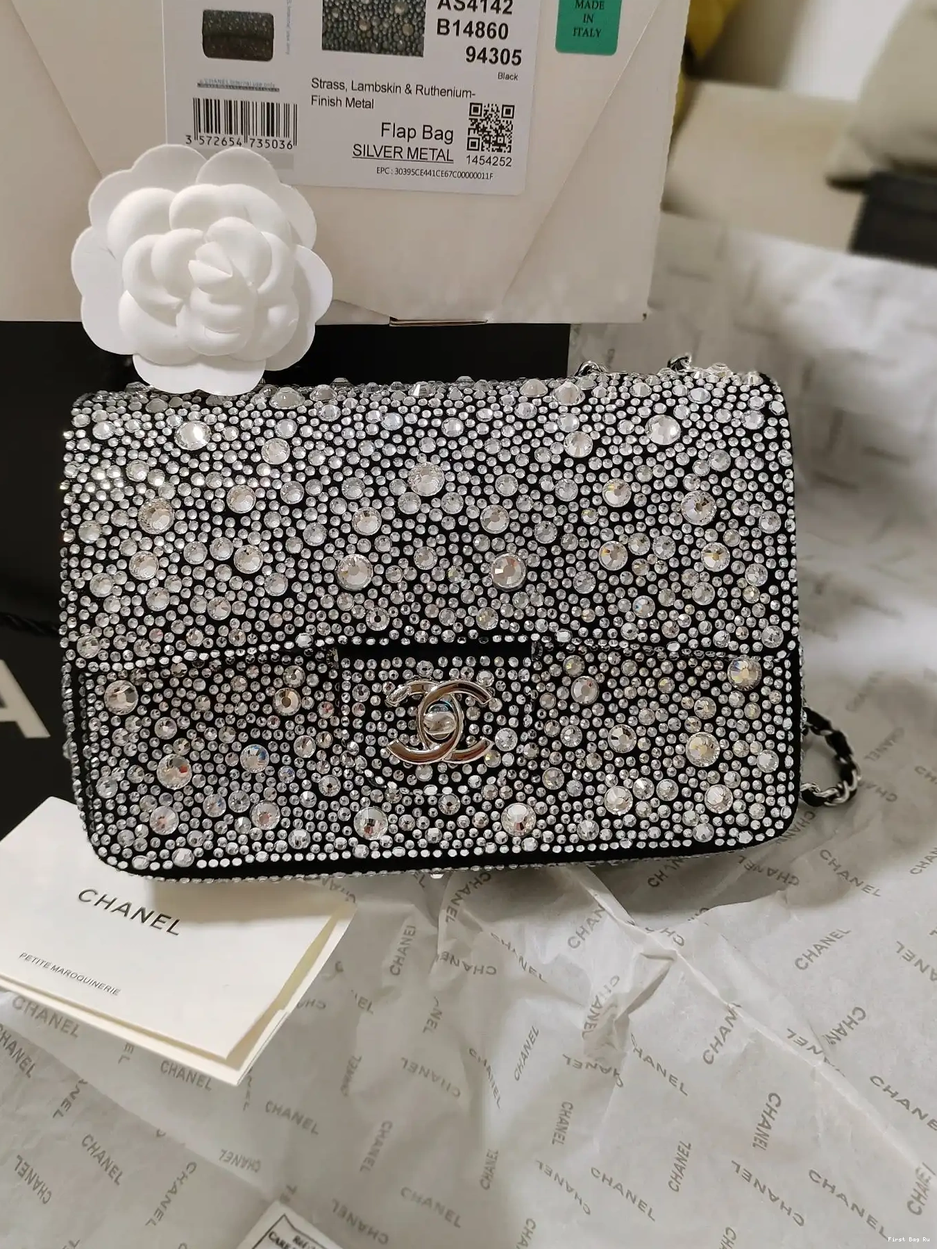 First Bag Ru BAG FLAP CHANEL 20CM 0703